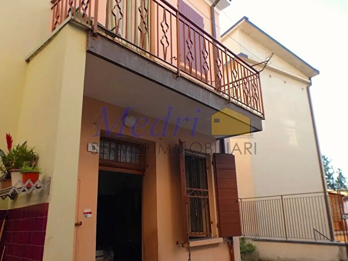 Casa quadrilocale in vendita in Cesena