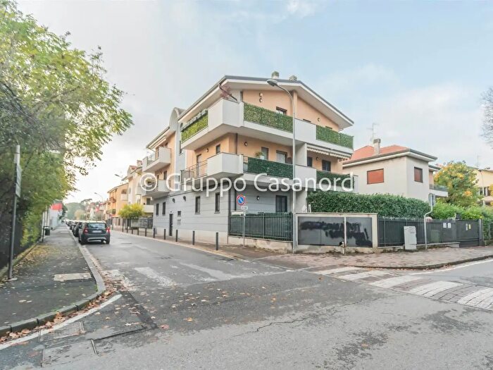 Appartamento trilocale in vendita in Via Marconi, Cernusco Sul Naviglio