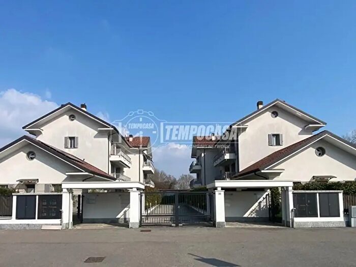 Appartamento trilocale in vendita in Via Filanda, Cornaredo