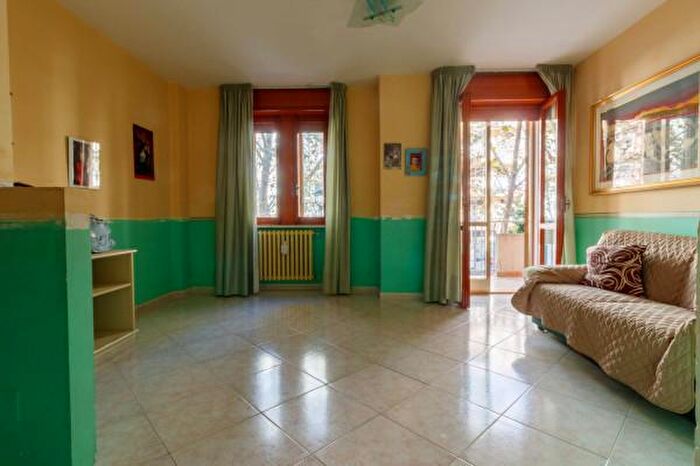 Appartamento trilocale in vendita in Via Andrea Mantegna, Lucera