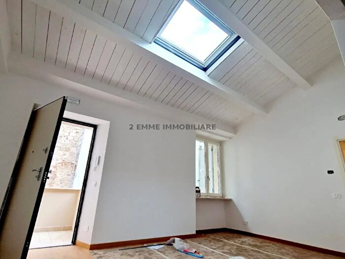 Appartamento con 5 locali in vendita in Corso Mazzini, Ascoli Piceno