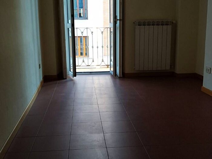 Appartamento trilocale in affitto in Corso Vercelli, Vercelli Wagner, Milano