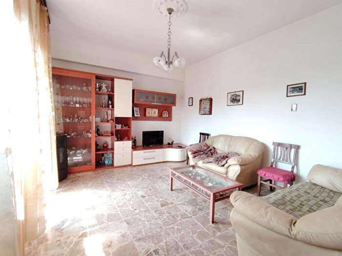 Appartamento con 5 locali in vendita in Monteriggioni