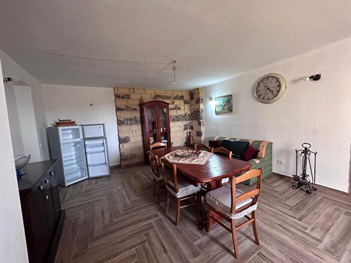 Appartamento quadrilocale in affitto in Via Loreto, Centro, Altavilla Milicia