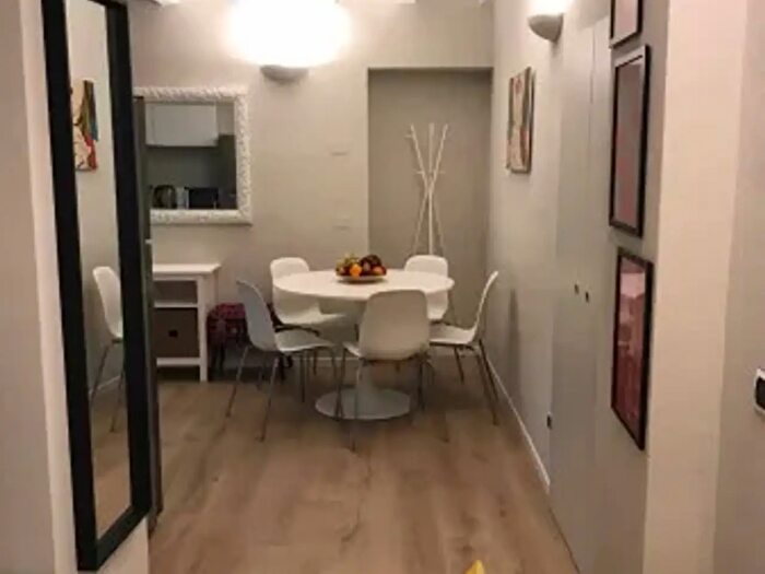 Appartamento bilocale in vendita in Milano