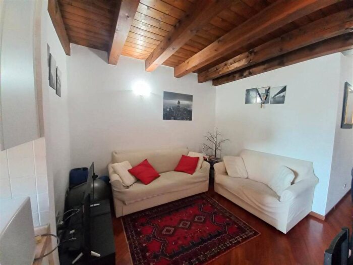 Appartamento trilocale in affitto in Corso Antonio Fogazzaro, Centro Storico, Vicenza