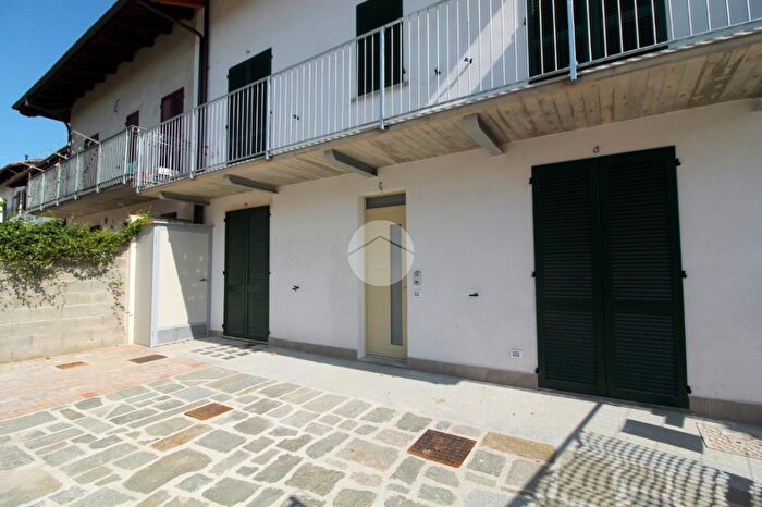 Appartamento bilocale in vendita in Via Camillo Muratore, Monticello DAlba