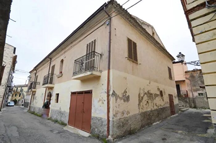 Casa con 12 locali in vendita in CoriglianoRossano Via Vittorio Emanuele II, CoriglianoRossano