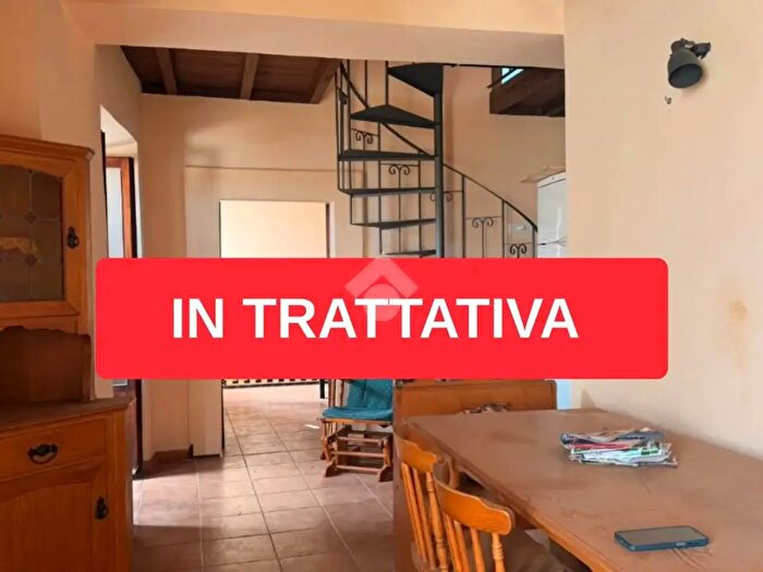 Appartamento trilocale in vendita in Vicolo del Fossatello, Soriano Nel Cimino