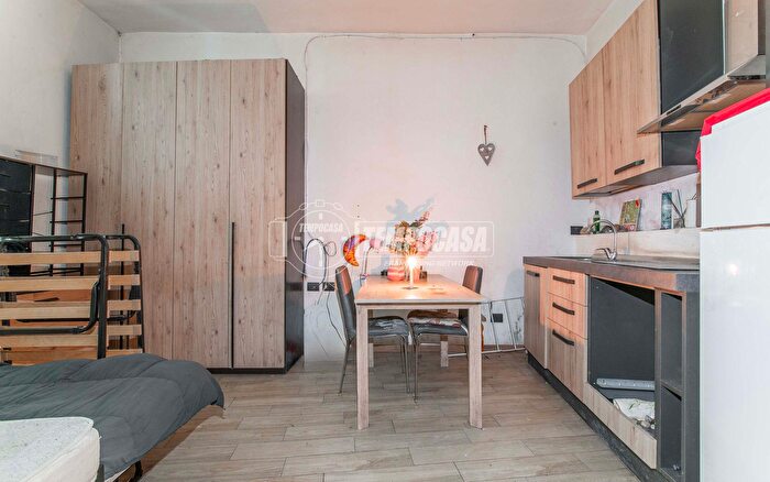 Appartamento monolocale in vendita in Via Carrara, Guanzate