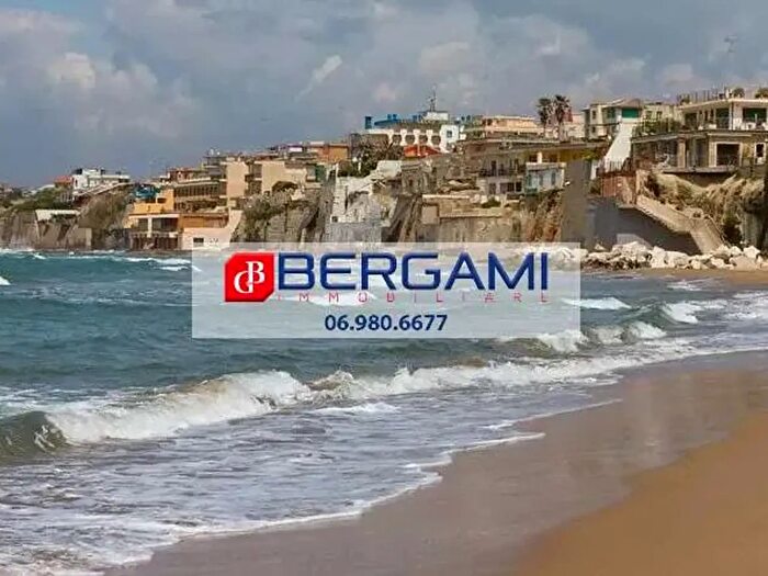 Appartamento quadrilocale in vendita in Viale Marconi, Anzio