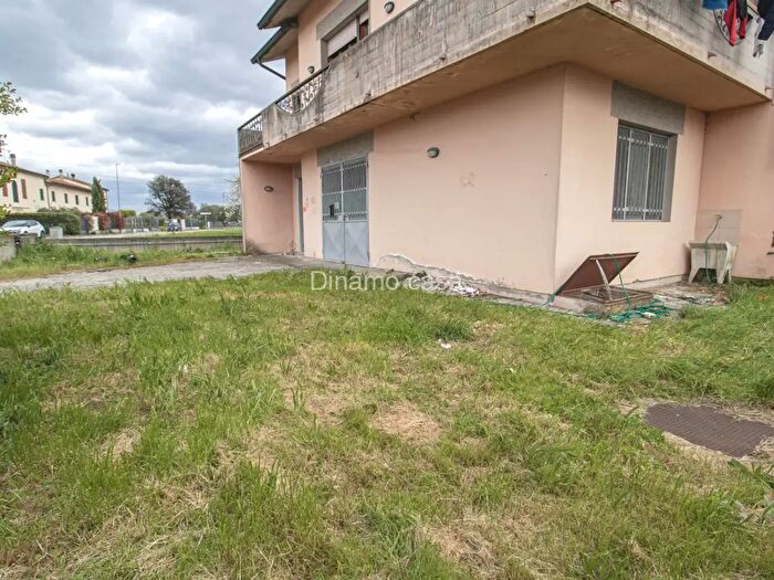Casa quadrilocale in vendita in Via del Calice, Agliana
