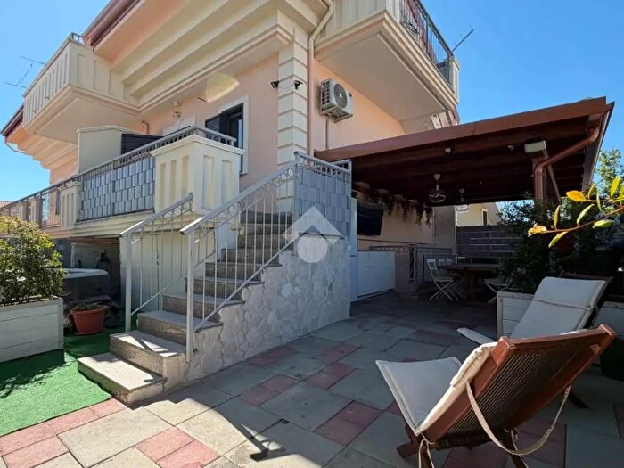 Casa trilocale in vendita in Contrada Palopoli, CoriglianoRossano