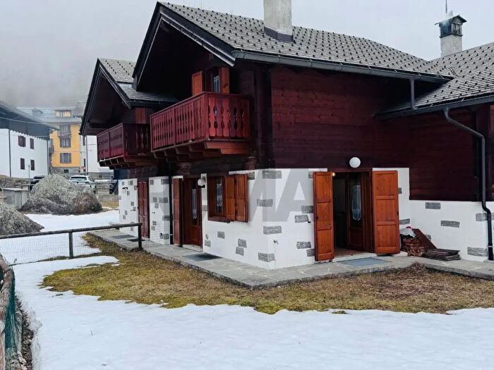 Casa trilocale in vendita in Centro Abitato Borca, Macugnaga