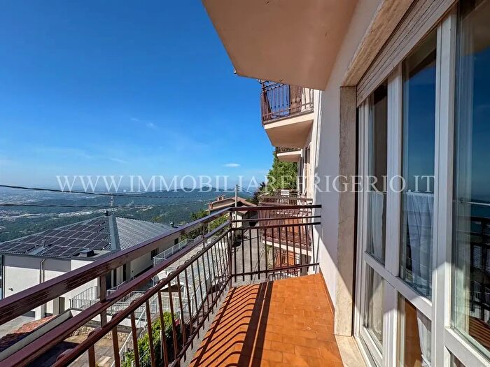 Appartamento bilocale in vendita in Via Pradone, Almenno San Bartolomeo