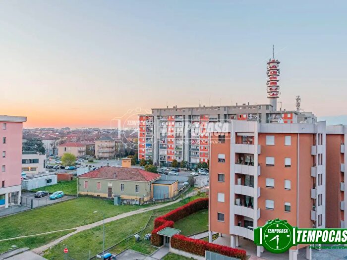 Appartamento quadrilocale in vendita in Via Giuseppe di Vittorio, Piacenza