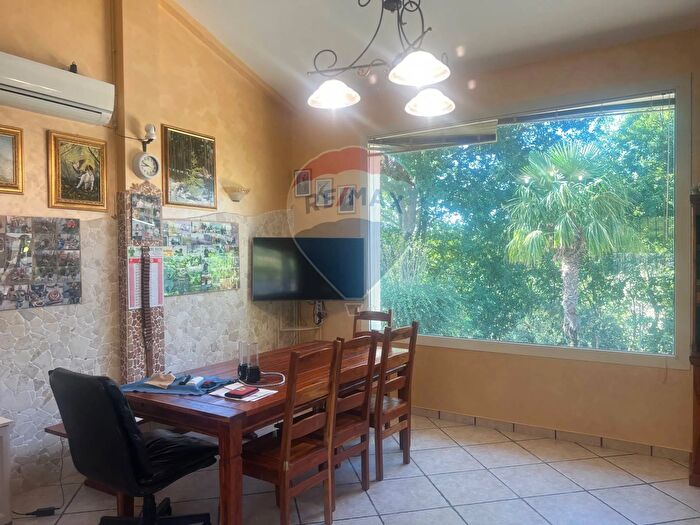 Casa quadrilocale in vendita in Cda Lazzarice Snc, Toro