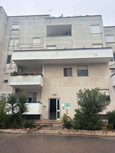 Appartamento con 5 locali in vendita in Canosa Di Puglia