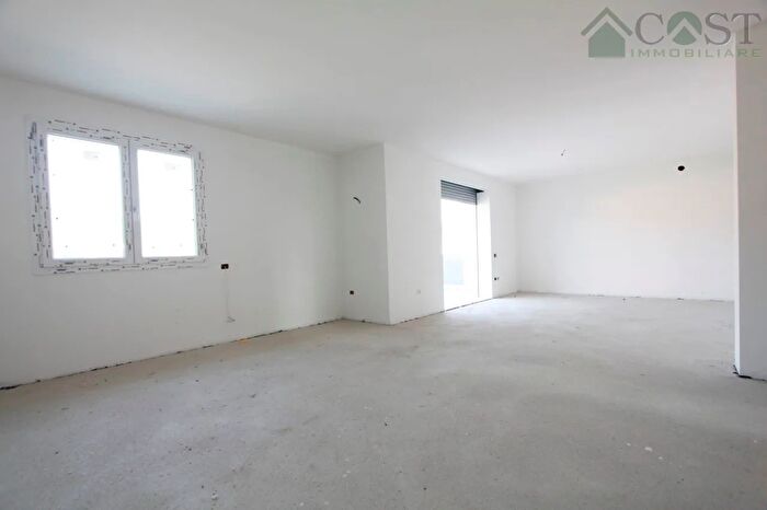 Appartamento quadrilocale in vendita in Isola Vicentina