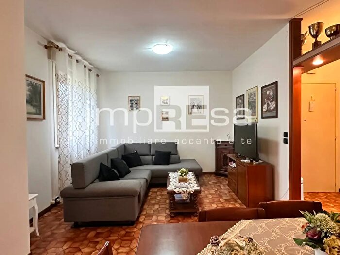 Appartamento con 8 locali in vendita in Villorba