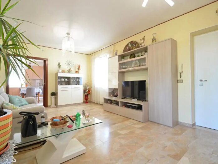 Appartamento trilocale in vendita in Via Lago Maggiore, Montesilvano