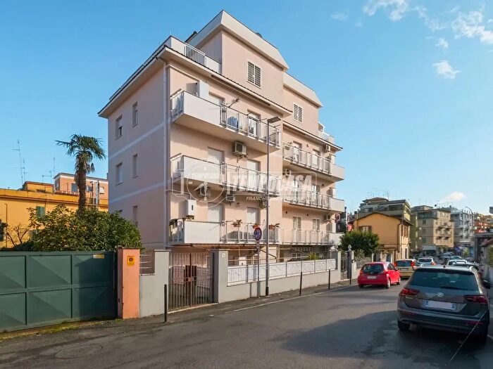 Appartamento bilocale in vendita in Via Pio IX, Roma