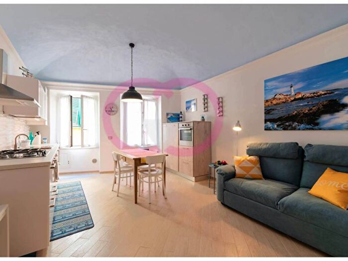 Appartamento bilocale in affitto in Via Malocello, Centro, Varazze