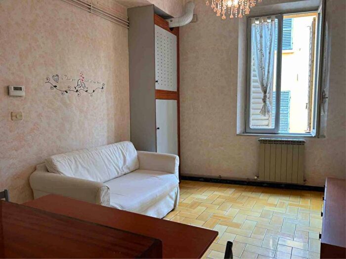 Appartamento bilocale in affitto in Via del Voltone, Centro Storico, Modena