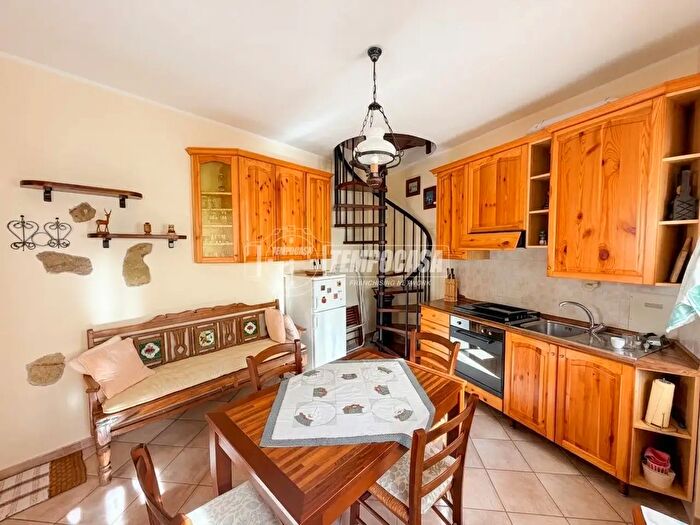 Casa bilocale in vendita in Via Colognola, Viadanica