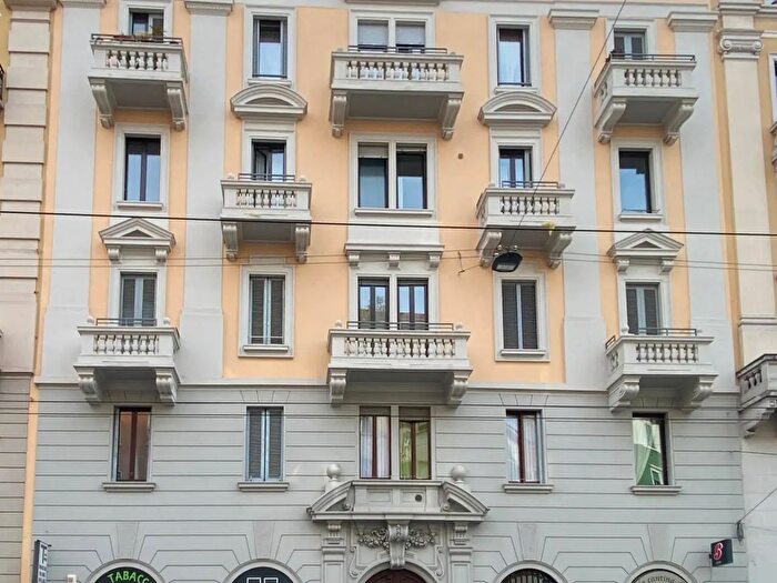 Appartamento bilocale in vendita in Via degli Imbriani, Milano