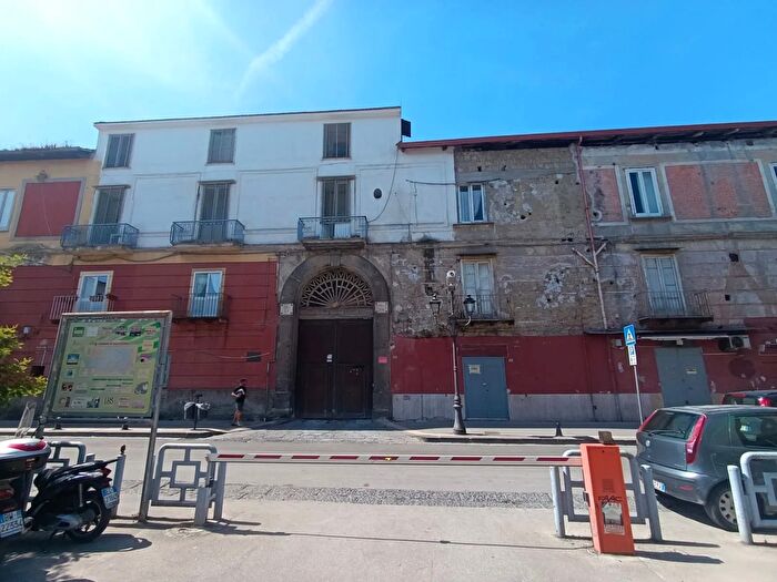 Appartamento quadrilocale in vendita in Via Conte Mirabelli, Calvizzano