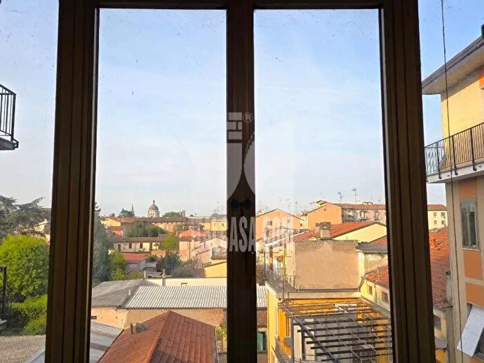 Appartamento trilocale in vendita in Via Vittorino da Feltre, Mantova