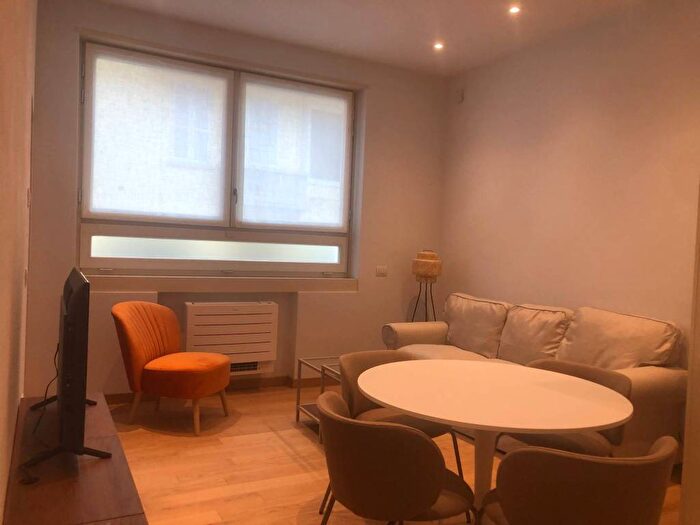 Appartamento bilocale in affitto in Via Francesco Petrarca, Centro Storico, Parma