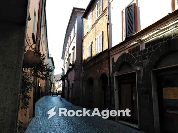 Appartamento con 5 locali in vendita in Via Roma, Acquapendente