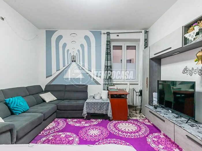 Appartamento trilocale in vendita in Via Stelvio, Cormano