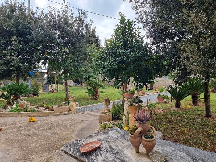 Casa con 5 locali in vendita in Via Sicilia San Cesario di Lecce Le Italia, San Cesario Di Lecce