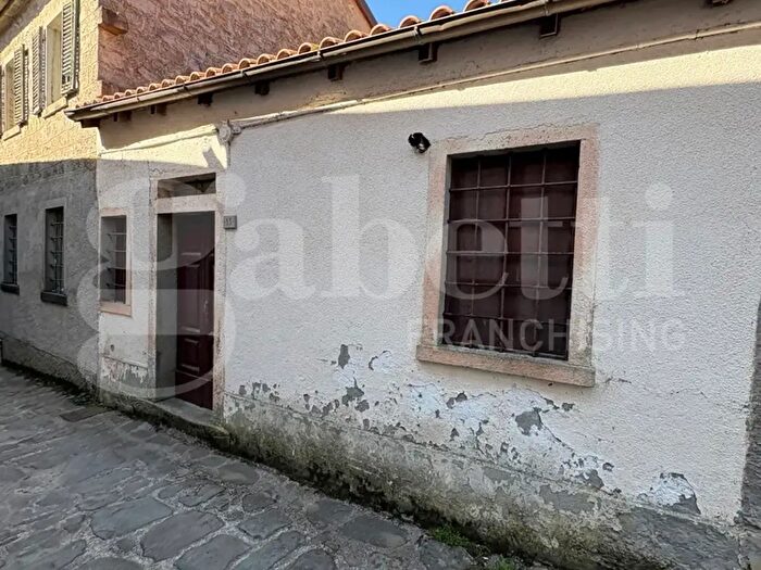 Casa bilocale in vendita in Località Succisa Colla, Pontremoli