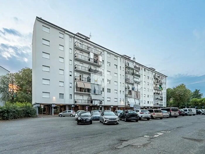 Appartamento con 5 locali in vendita in Via S Marchese, Venaria Reale