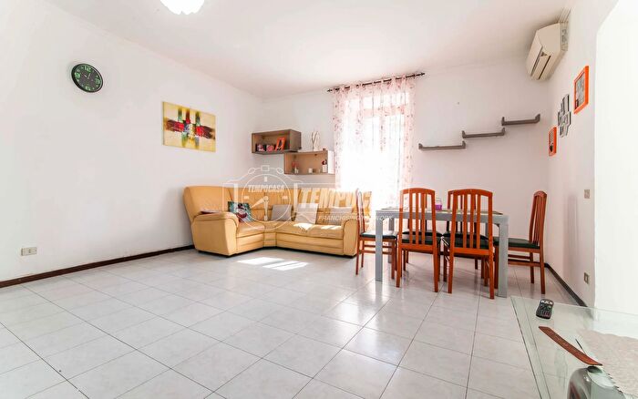 Appartamento trilocale in vendita in Via Olona, Solbiate Olona