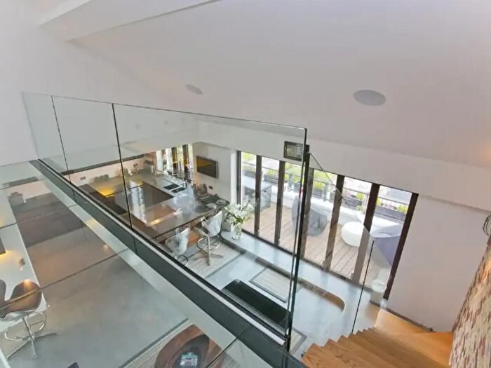 Appartamento quadrilocale in vendita in Via Santa Chiara, Padova