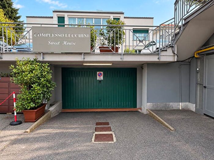 Casa in affitto in Via Francesco Crispi, Masnago, Varese