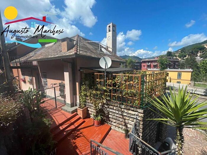 Appartamento quadrilocale in affitto in Via Biagio Assereto, Centro, Recco