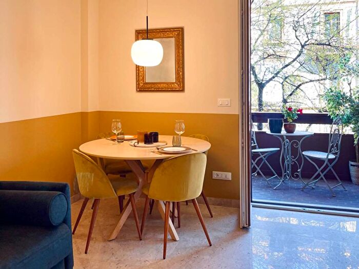 Appartamento monolocale in affitto in Via Melzo, Porta Venezia, Milano