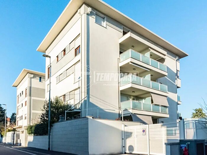 Appartamento trilocale in vendita in Via Sempione, Paderno Dugnano