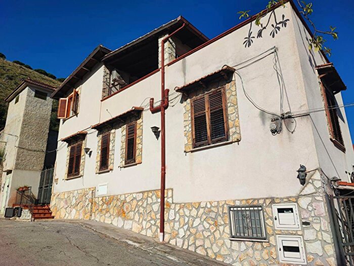 Appartamento con 7 locali in vendita in Via ai Villini SantIsidoro, Palermo