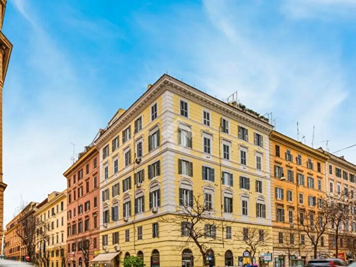 Appartamento bilocale in vendita in Via Famagosta, Roma