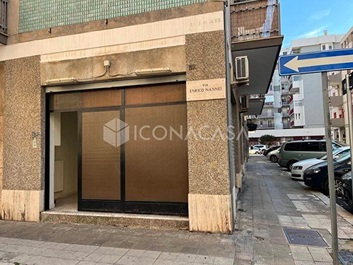 Appartamento trilocale in vendita in Via Enrico Nannei, Bari