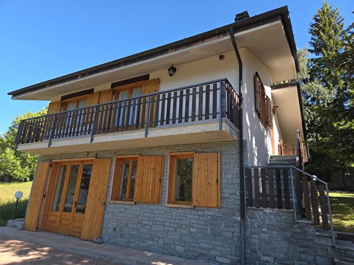 Casa con 6 locali in vendita in Frazione Champremier, Saint Marcel
