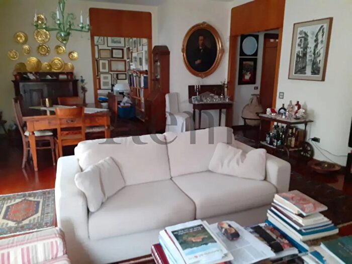 Appartamento con 7 locali in vendita in Vile Nino Bixio, Treviso