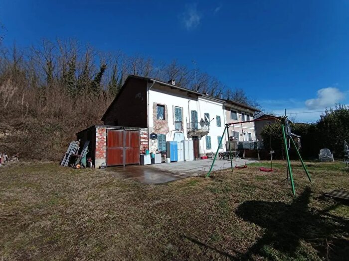 Casa con 8 locali in vendita in Località Val Mongogno, Revigliasco DAsti